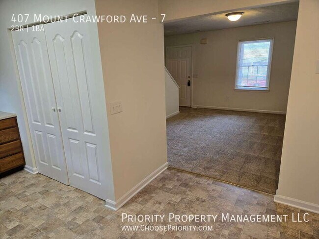Foto del edificio - 407 Mt Crawford Ave