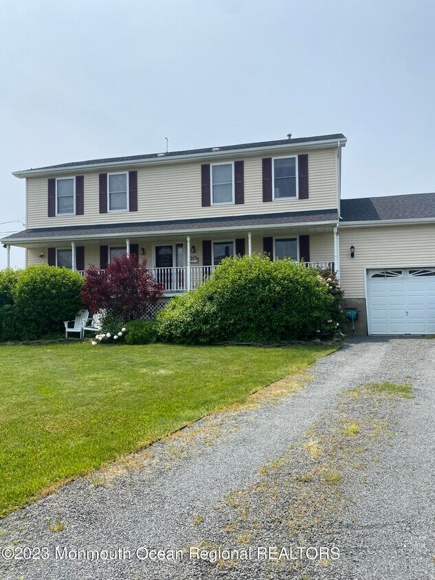 46 Riverdale Ave, Monmouth Beach, NJ 07750 House Rental in Monmouth Beach, NJ