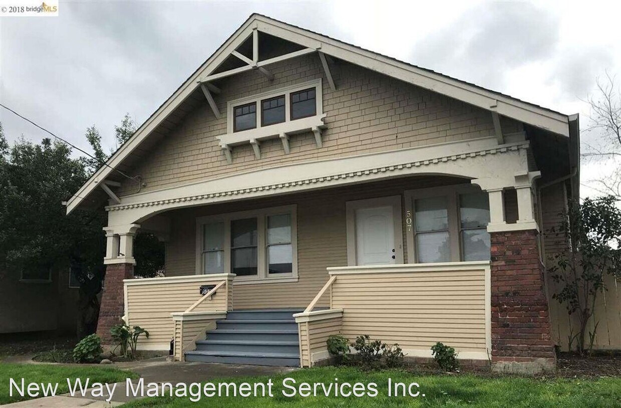 Primary Photo - 4 br, 2 bath House - 507 W. 10th Street