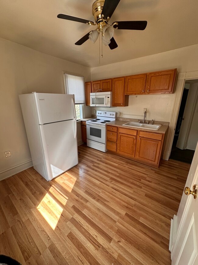 Foto del edificio - 611 Park St