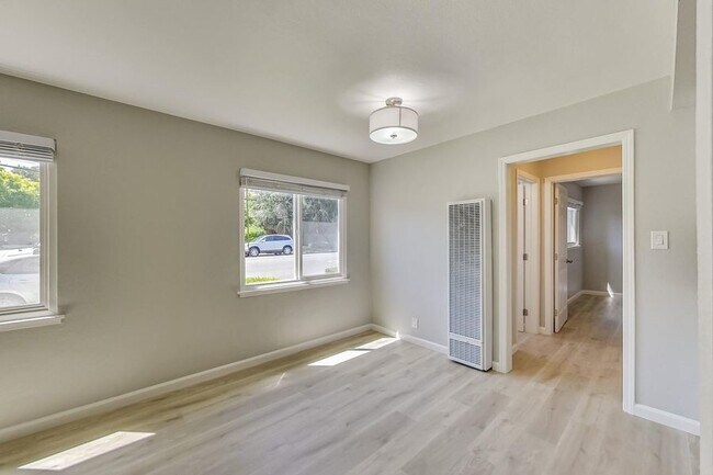 Foto del edificio - 1549 San Carlos Ave