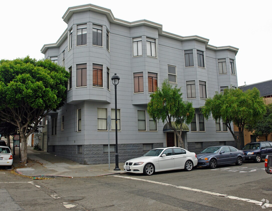 Primary Photo - 301 Hugo St