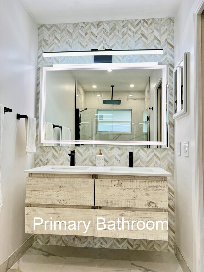 Foto del edificio - 1523 Gallinule Dr