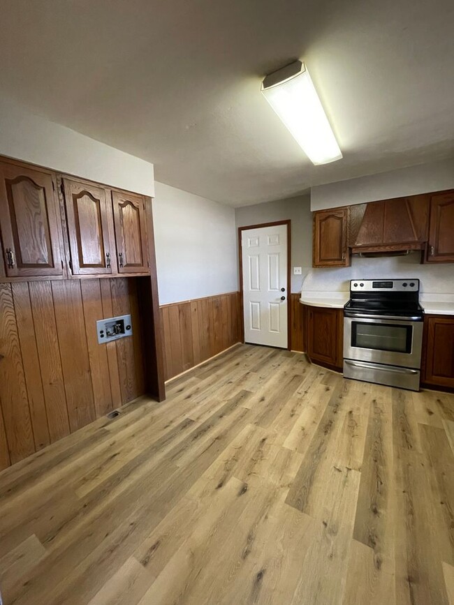 Foto del edificio - 2 Bedroom 1 Bathroom in Bowling Green, MO