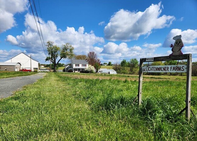 Foto del edificio - 4939 Indian Creek Rd