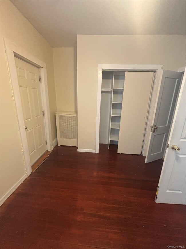 Building Photo - 139 New Hyde Park Rd