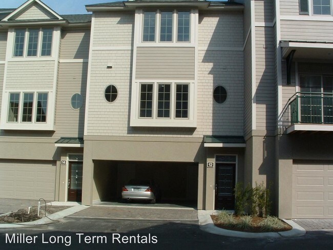 Building Photo - 3 br, 3.5 bath House - 14 Courtyard Common