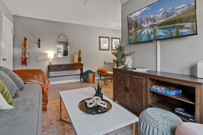 Foto del edificio - 2301 Farrington Ave