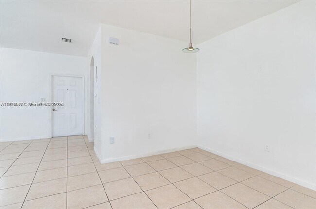 Foto del edificio - 1538 SE 24th Ct