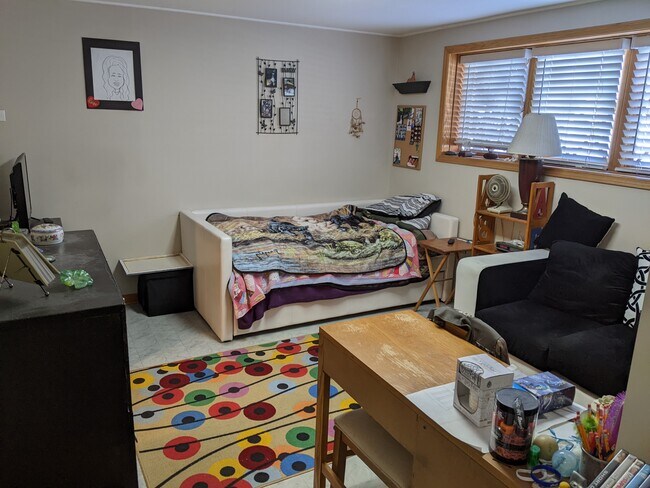 Sala de estar - 5473 N Parkside Ave