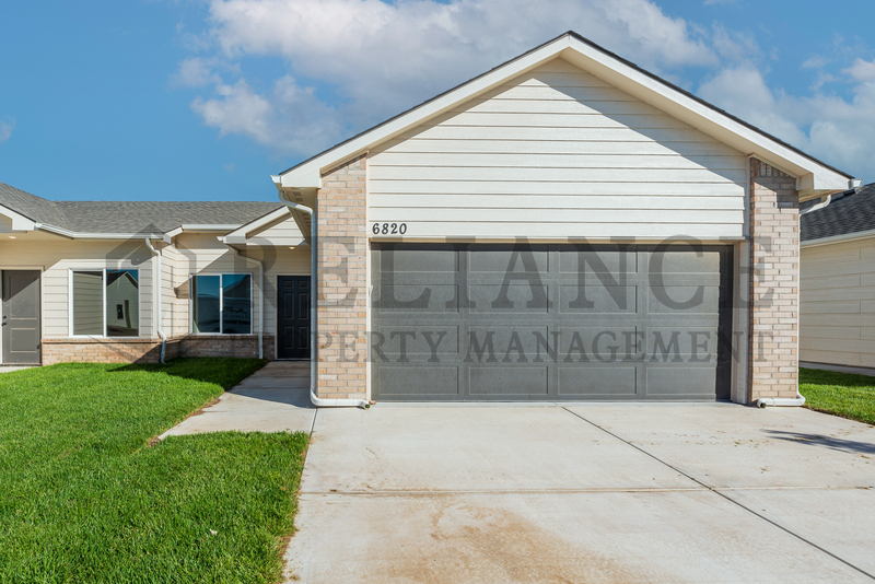 Foto principal - 6820 White Pine
