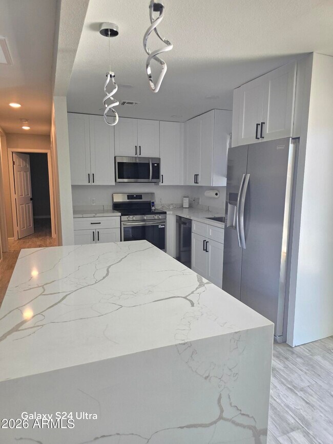 Foto del edificio - 17226 N 17th St