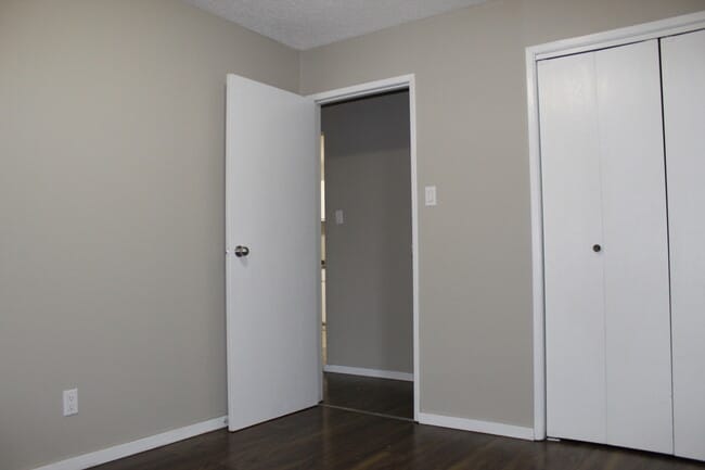 Building Photo - Cardona Place Apartments
