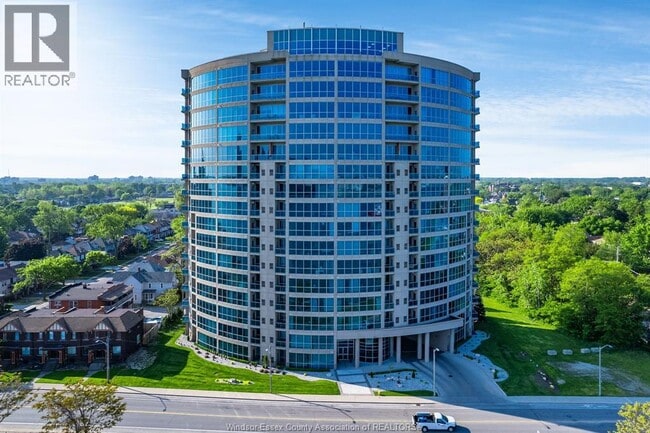 Building Photo - 1225 Riverside Dr W