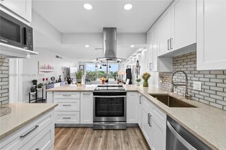 Building Photo - 2661 S Course Dr