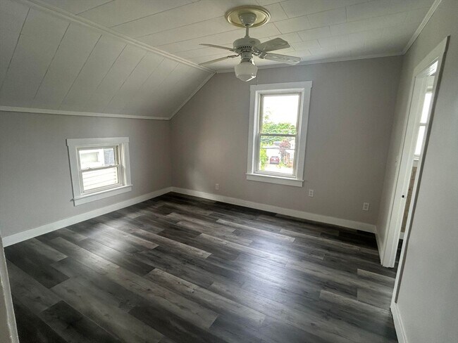 Foto del edificio - 2671 N Main St