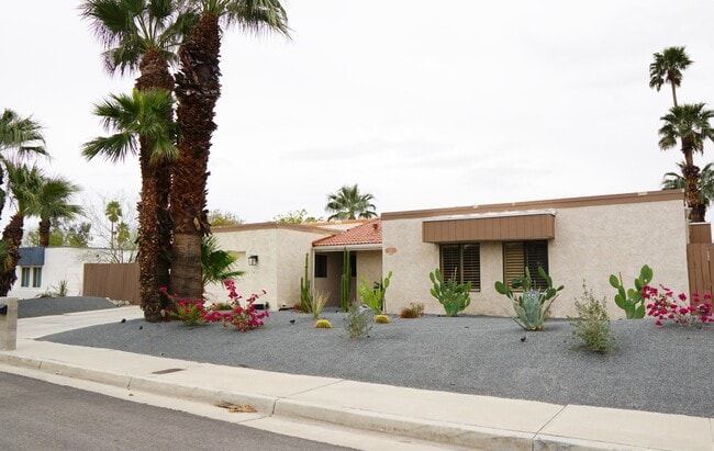 Building Photo - 1413 E Caleta Way