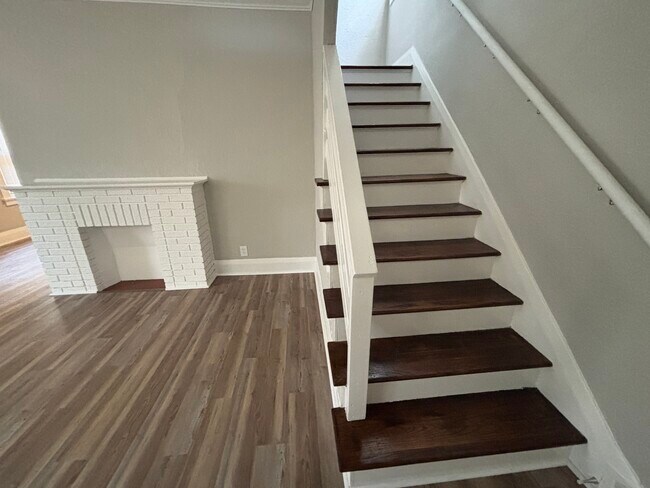 Foto del edificio - 3524 Leybourn Ave