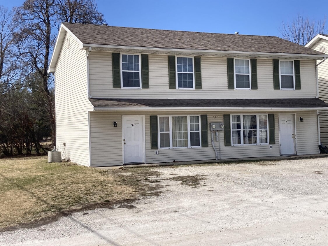 507 MO124, Hallsville, MO 65255 Townhome Rentals in Hallsville MO