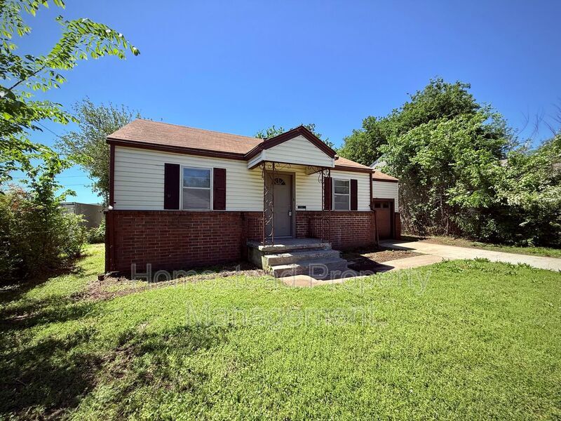 Foto principal - 1724 E Park Pl