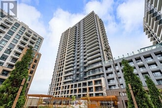 Building Photo - 7950 Bathurst St