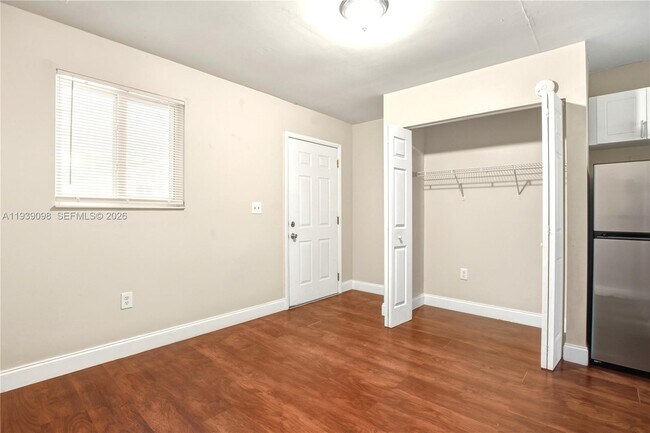 Foto del edificio - 793 NW 91st St