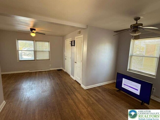 Foto del edificio - 240 Palmer St