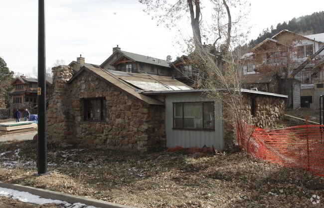 Building Photo - 210-234 Arapahoe Ave