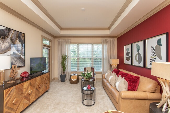 1HAB, 1BA - 1008SF - Gables Century Center