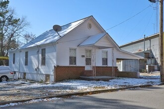 Building Photo - 219 Rebecca St
