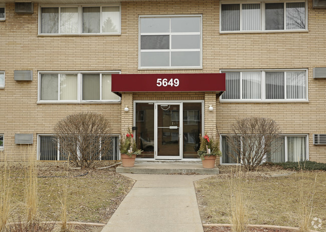 Building Photo - New Hope Garden Apartments