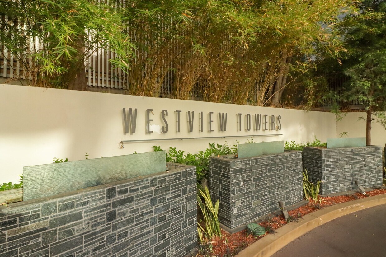 Primary Photo - 1155 N La Cienega Blvd