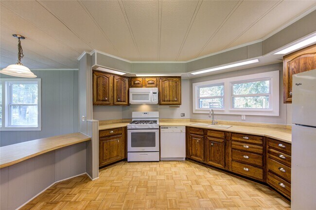 Foto del edificio - 15357 Daniel Boone Trail