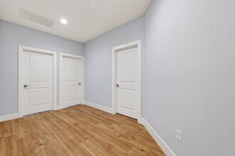 Building Photo - 10021 Alfred Ln