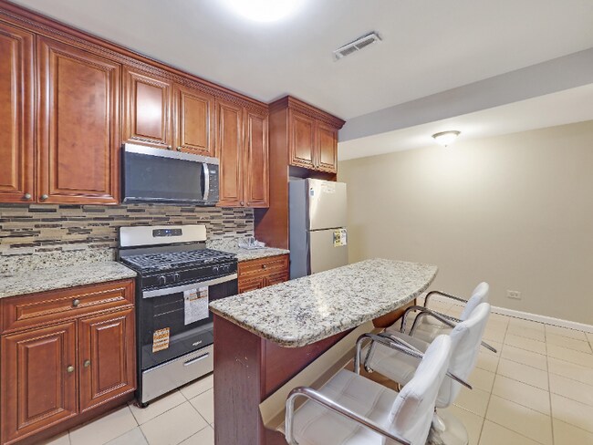 Foto del edificio - 4942 N Sheridan Rd