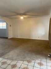 Building Photo - 994 S Harris St