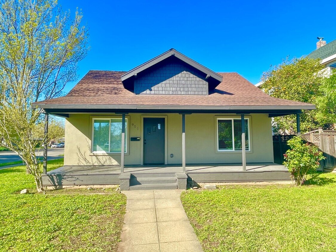 Primary Photo - Completely Renovated