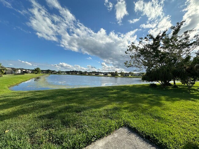 Building Photo - Spacious 3 bedroom home with view of pond ...