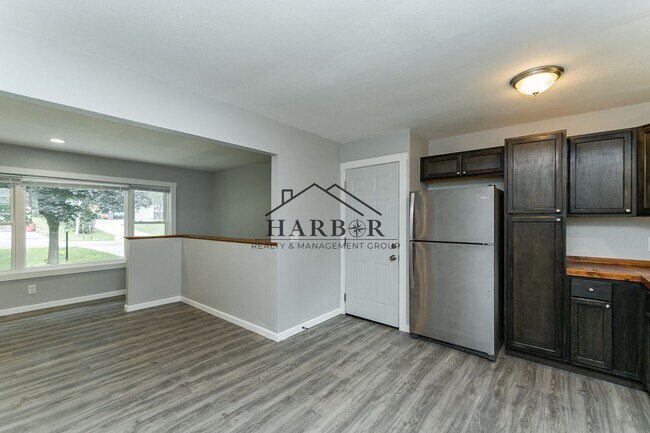 Foto del edificio - 2622 22nd Ave SE