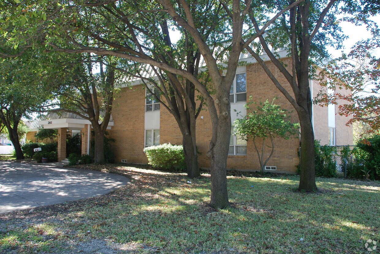 Primary Photo - 2911 Lapsley St