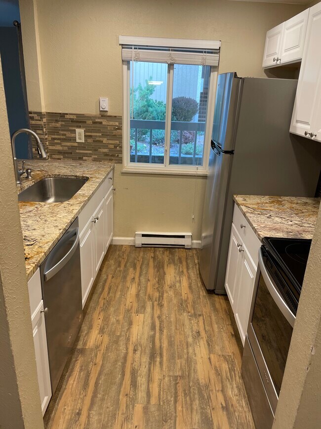 Kitchen - 4072 S Atchison Way