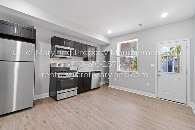 Building Photo - Beautiful Home in the City