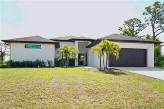 Building Photo - 4309 NW 38th Ave