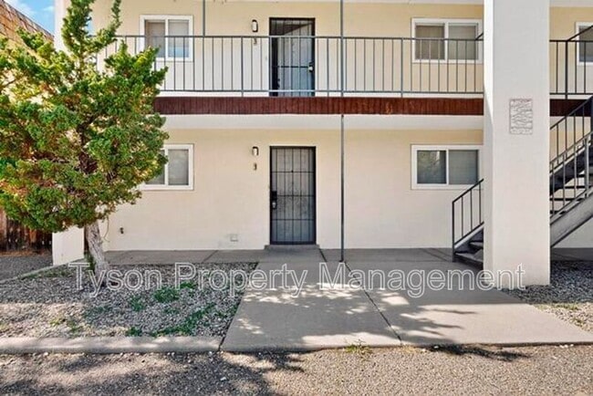 Foto del edificio - 1825 Mary Ellen St NE