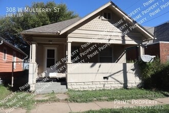 Building Photo - 308 W Mulberry St
