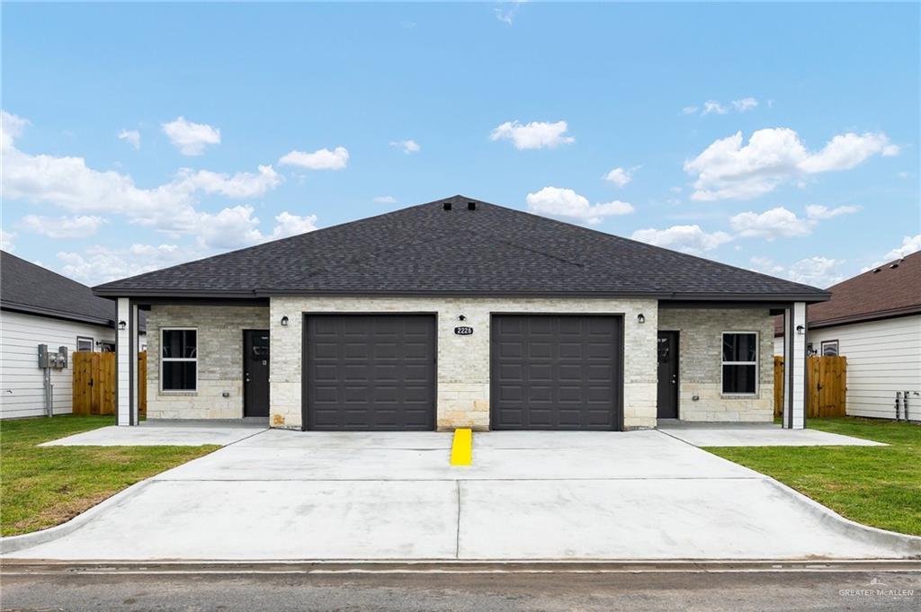Foto principal - 2228 N Vly Cir