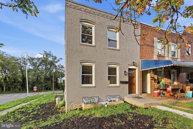 Building Photo - 500 Baltic Ave