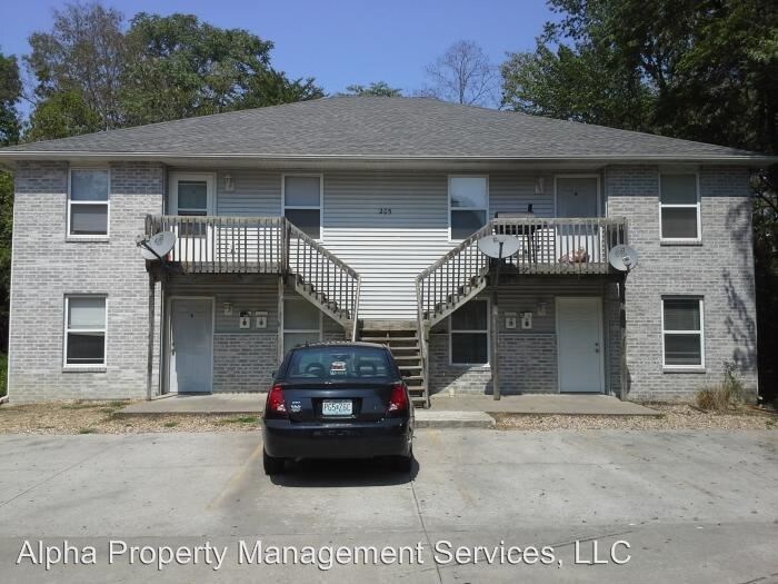 Primary Photo - 205 Emerson St