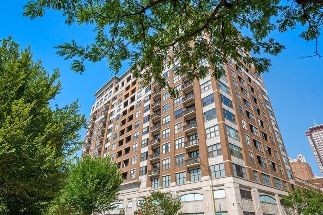 Foto del edificio - 849 N Franklin St