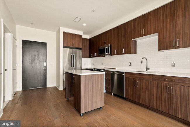 Foto del edificio - 2550 17th St NW